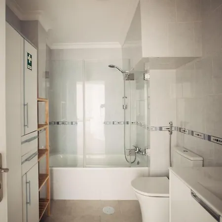 Dourohouse - Luis Bridge Porto Gaia View